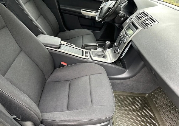 Volvo V50 cena 15900 przebieg: 320000, rok produkcji 2008 z Sława małe 529